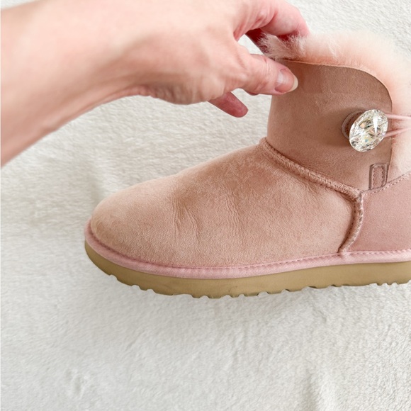 UGG Mini Bailey Button Boots Blush Pink Suede Women’s Size 7 - Picture 8 of 13